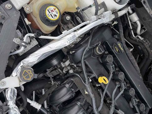 Used 2010 Ford Fusion SE FWD image 34
