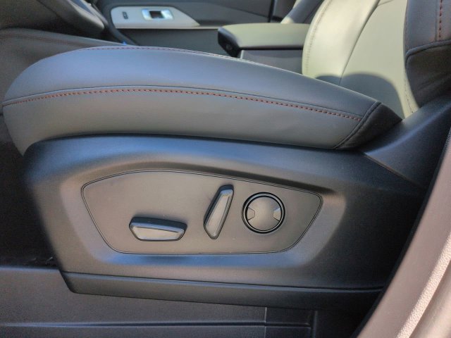 New 2026 Ford Explorer Active w/ Active Comfort Package RWD image 20