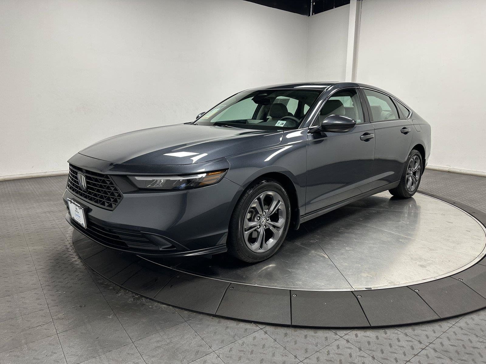 Certified 2023 Honda Accord EX image 1