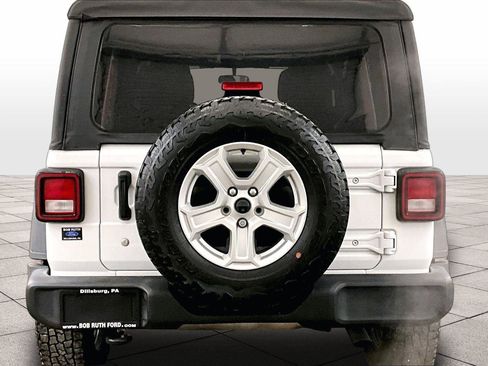 Used 2018 Jeep Wrangler Unlimited Sport S image 4