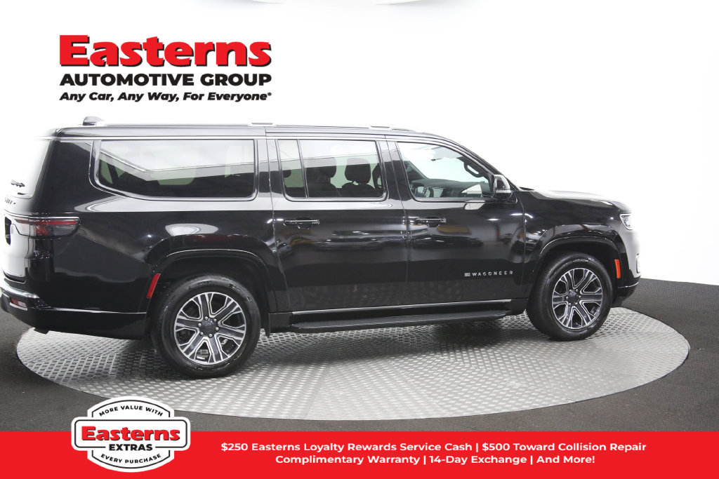 Used 2024 Jeep Wagoneer L Series II w/ Flexible Seating Group AWD/4WD image 48