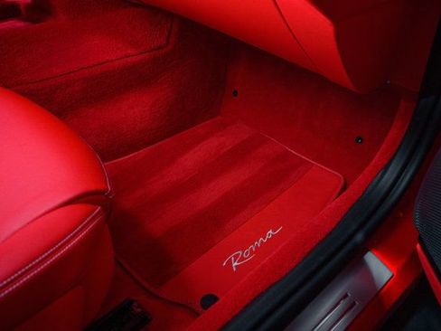 Used 2021 Ferrari Roma image 24