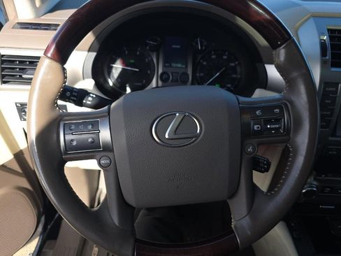 Used 2018 Lexus GX 460 Premium image 4