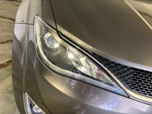 Used 2017 Chrysler Pacifica Touring-L Plus FWD image 26