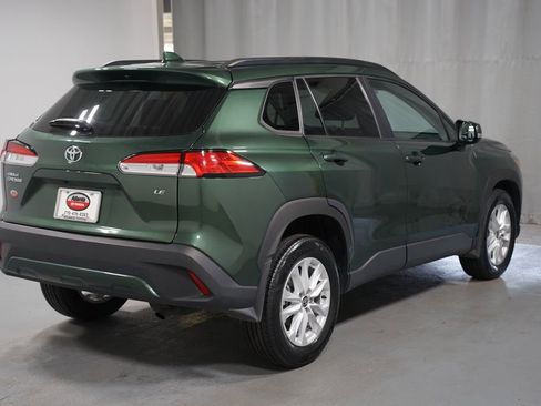 Certified 2024 Toyota Corolla Cross LE FWD image 8