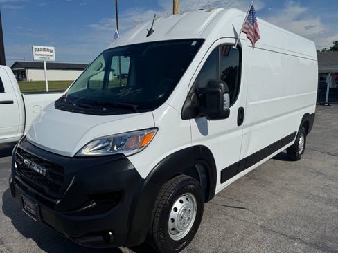 Used 2023 RAM ProMaster 2500 FWD image 2