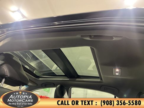 Used 2018 Toyota Camry XLE FWD image 33