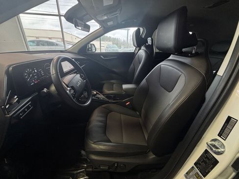 Used 2023 Kia Niro Wind image 37