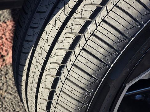 Used 2024 Nissan Altima 2.5 SR image 9