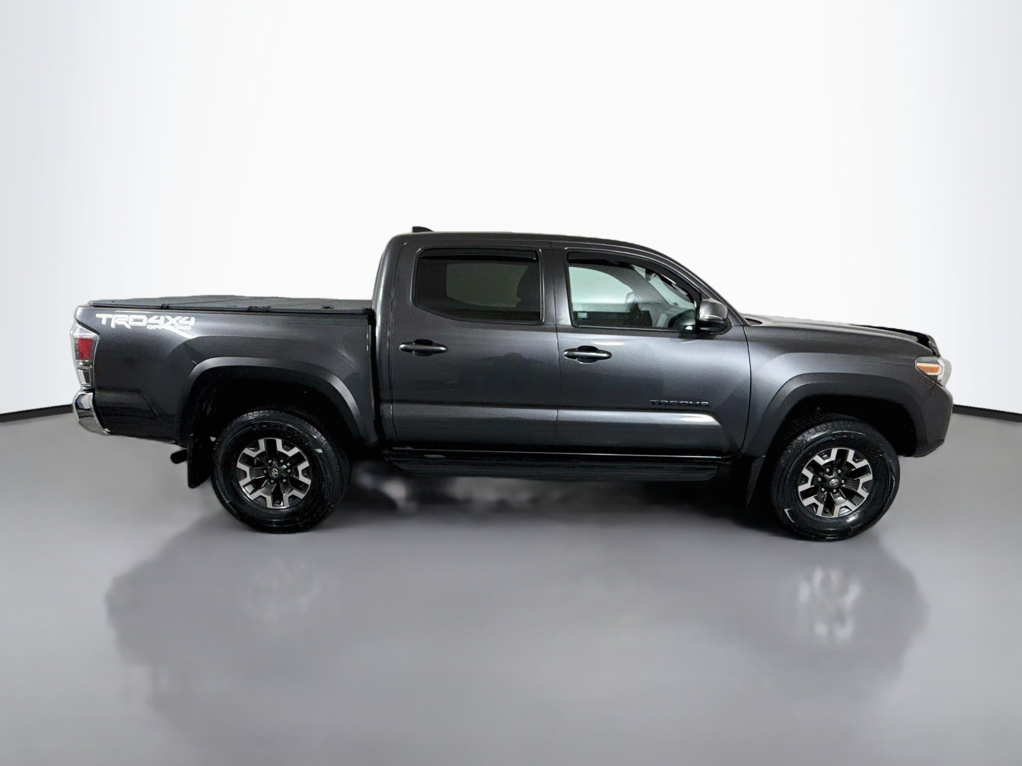 Used 2021 Toyota Tacoma TRD Off-Road AWD/4WD image 8