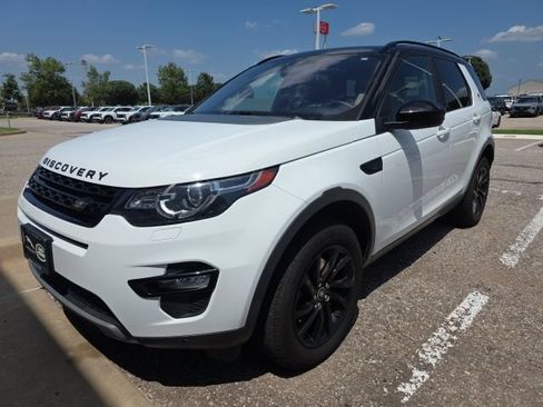 Used 2018 Land Rover Discovery Sport HSE AWD/4WD image 3
