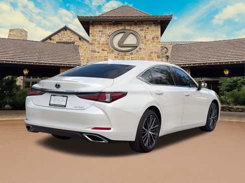 Used 2024 Lexus ES 350 w/ Premium Package image 2