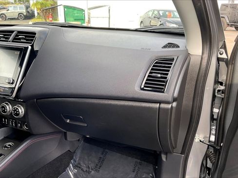 Used 2024 Mitsubishi Outlander Sport SE image 13