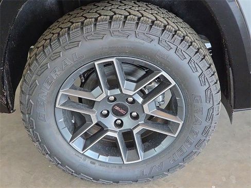 New 2026 GMC Terrain AT4 image 9