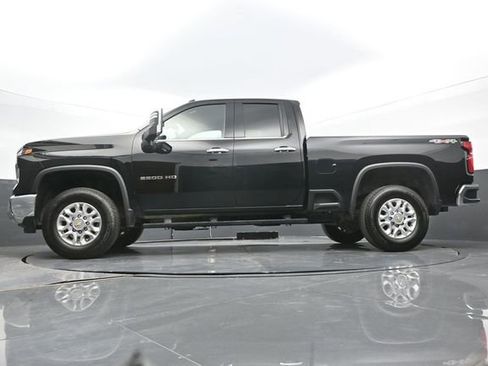Used 2024 Chevrolet Silverado 2500 LTZ image 53