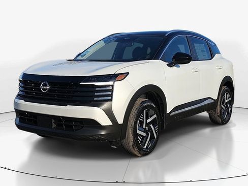 New 2026 Nissan Kicks SV w/ SV Premium Package FWD image 9
