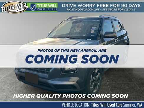 Used 2025 Hyundai Venue SEL image 2