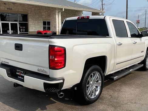 Used 2015 Chevrolet Silverado 1500 High Country w/ High Country Premium Package RWD image 4