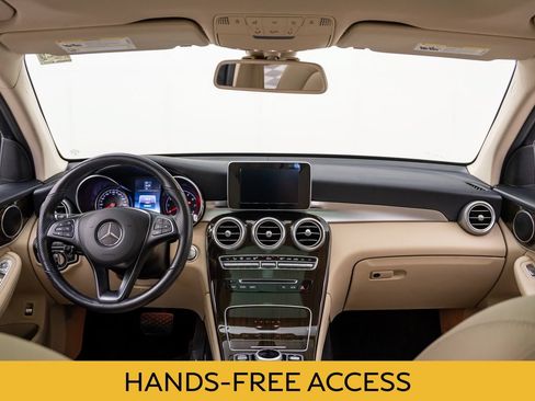 Used 2019 Mercedes-Benz GLC 300 4MATIC image 10