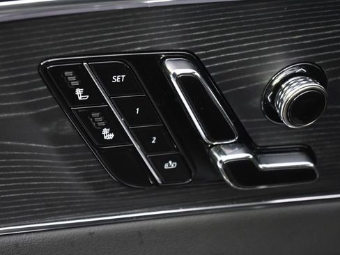 Used 2024 Cadillac Lyriq Sport AWD/4WD image 14