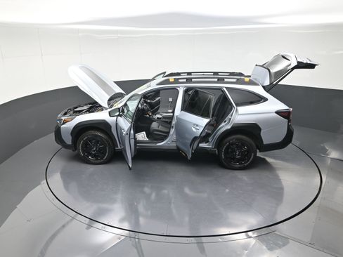 Used 2023 Subaru Outback Wilderness image 15