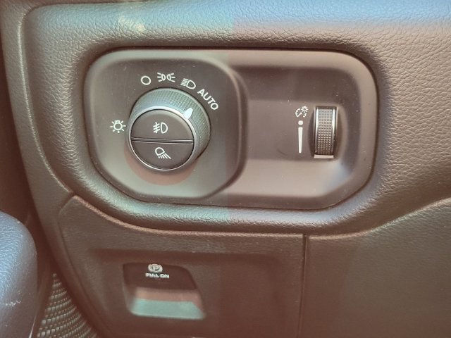 Used 2023 RAM 1500 Big Horn AWD/4WD image 12