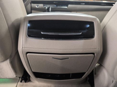 Certified 2022 Cadillac Escalade ESV Premium Luxury Platinum w/ LPO, Radiant Package AWD/4WD image 22