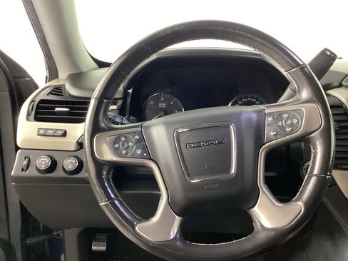 Used 2018 GMC Yukon XL Denali AWD/4WD image 29