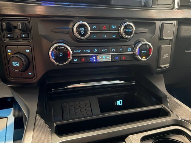 New 2026 Ford F350 Lariat w/ Lariat Premium Package AWD/4WD image 32