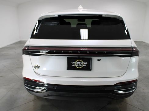 New 2026 Lincoln Nautilus Premier image 7