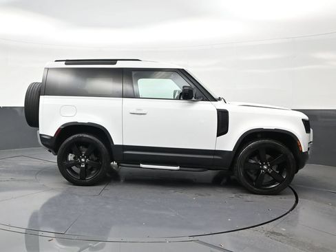 Used 2022 Land Rover Defender 90 AWD/4WD image 6