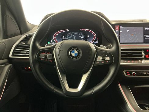 Used 2022 BMW X5 xDrive40i w/ Parking Assistance Package AWD/4WD image 16