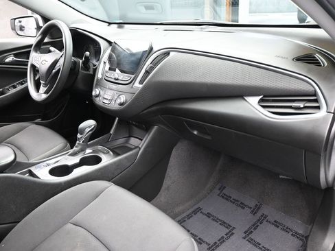 Used 2024 Chevrolet Malibu LS image 39
