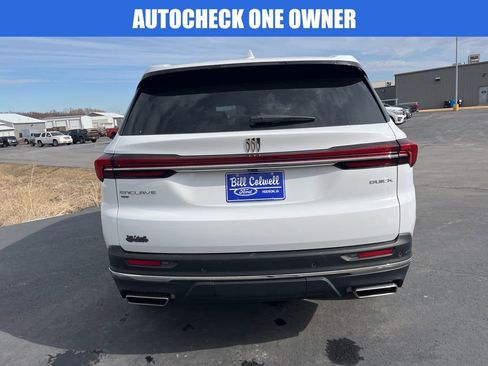 Used 2025 Buick Enclave Preferred image 5