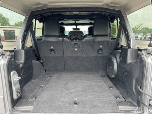 Used 2020 Jeep Wrangler Unlimited Rubicon AWD/4WD image 17