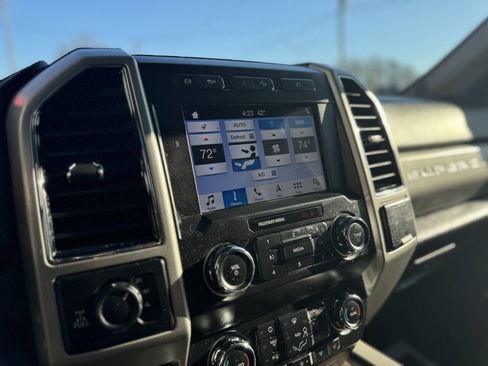 Used 2019 Ford F250 Lariat w/ Lariat Ultimate Package image 27