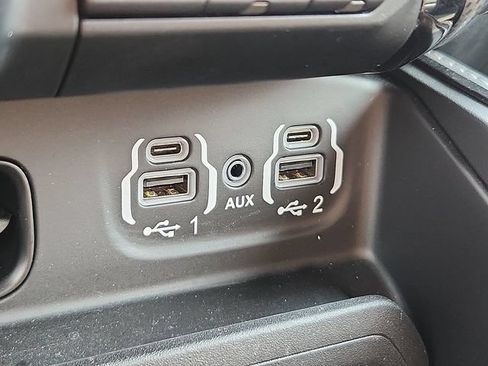 Used 2024 RAM 1500 Limited AWD/4WD image 20