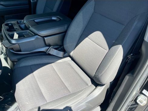 Used 2022 Chevrolet Silverado 1500 LT AWD/4WD image 18
