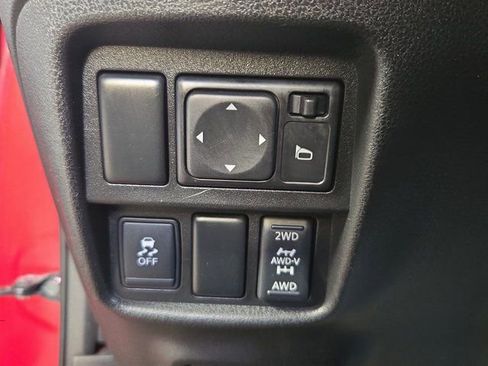 Used 2015 Nissan Juke SV w/ Technology Package AWD/4WD image 28