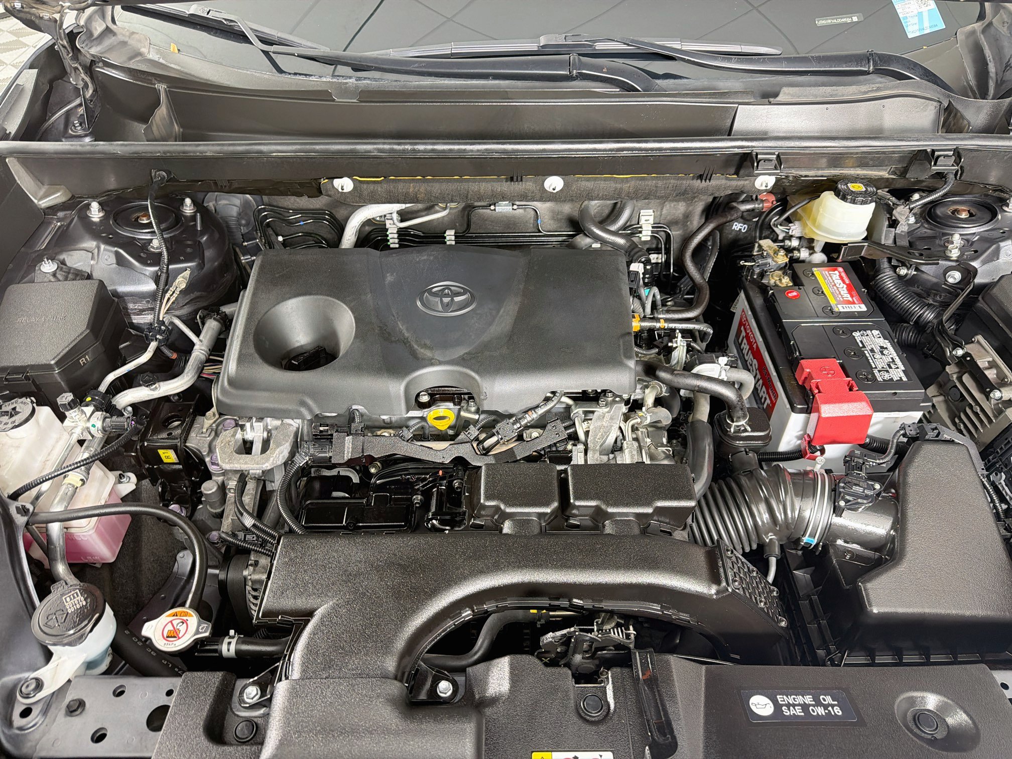 Used 2020 Toyota RAV4 LE w/ All Weather Liner Package AWD/4WD image 31