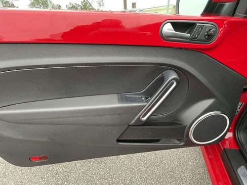 Used 2012 Volkswagen Beetle 2.5 image 15