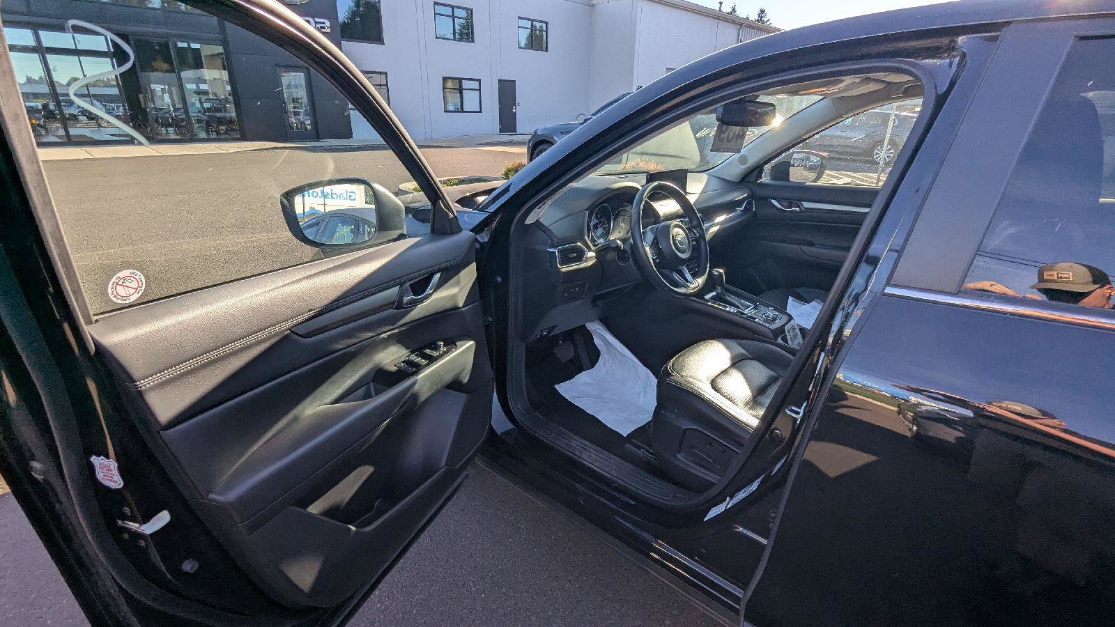 Used 2025 MAZDA CX-5 AWD 2.5 S w/ Preferred Package image 9