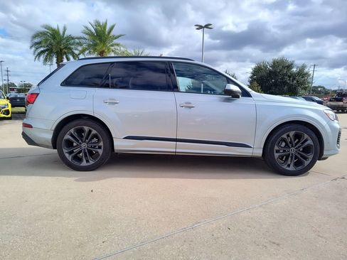 Used 2025 Audi Q7 3.0T Premium Plus w/ Premium Plus Package AWD/4WD image 13