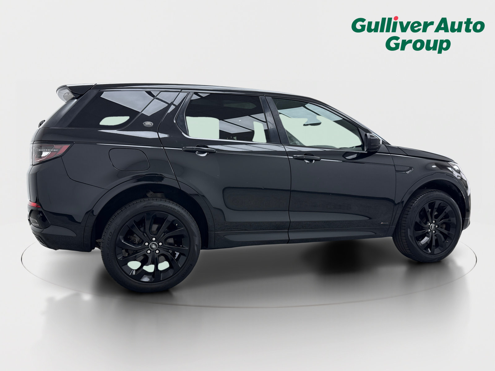 Used 2020 Land Rover Discovery Sport SE R-Dynamic AWD/4WD image 9