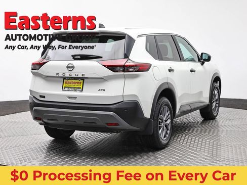Used 2023 Nissan Rogue S AWD/4WD image 5