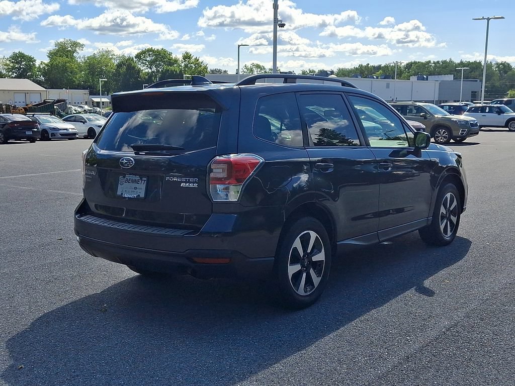 Used 2017 Subaru Forester 2.5i Premium AWD/4WD image 4