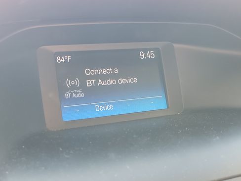 Used 2018 Ford Focus SE w/ SE Appearance Package FWD image 26