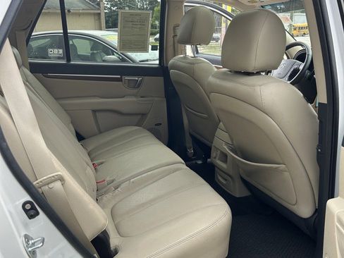 Used 2009 Hyundai Santa Fe Limited FWD image 15
