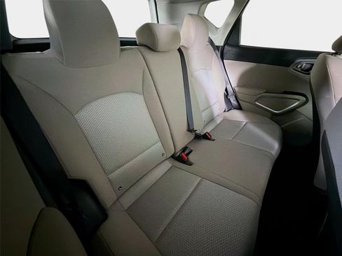 Certified 2025 Kia Soul LX w/ LX Technology Package FWD image 23