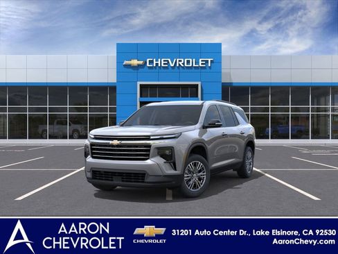 New 2026 Chevrolet Traverse LT image 8